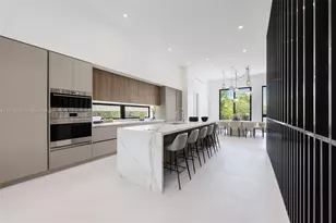 94 SW 28th Rd, Miami, FL 33129 - Photo 8