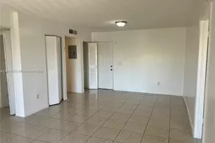 8240 SW 210th St, Cutler Bay, FL 33189 - Photo 6