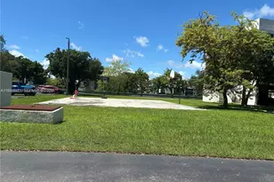 8240 SW 210th St, Cutler Bay, FL 33189 - Photo 20