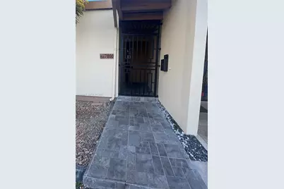 7000 Crown Gate Ct #7000, Miami Lakes, FL 33014 - Photo 4