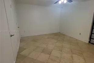 7000 Crown Gate Ct, Miami Lakes, FL 33014 - Photo 8