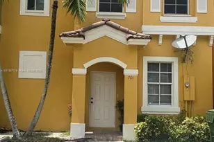 761 SE 2nd St, Homestead, FL 33030 - Photo 1