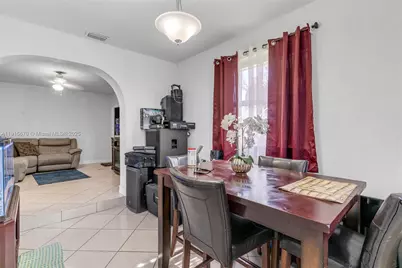 10755 SW 217th St, Miami, FL 33170 - Photo 4