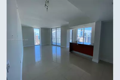 185 SW 7 St #4212, Miami, FL 33130 - Photo 2