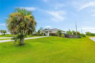 9012 S Indio Ct, Labelle, FL 33935 - Photo 6