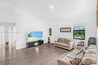 9012 S Indio Ct, Labelle, FL 33935 - Photo 10
