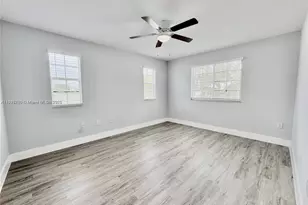 677 SW 111th Ave, Pembroke Pines, FL 33025 - Photo 10