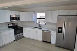 2287 W 53rd Pl, Hialeah, FL 33016 - Photo 4