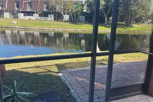 9113 Lime Tree Ln, Pembroke Pines, FL 33024 - Photo 32