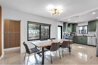 70 NE 50th St, Miami, FL 33137 - Photo 8