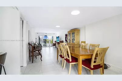 8255 Abbott Ave #403, Miami Beach, FL 33141 - Photo 8