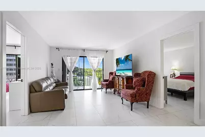8255 Abbott Ave #403, Miami Beach, FL 33141 - Photo 10