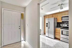 4615 S Carambola Cir S, Coconut Creek, FL 33066 - Photo 2