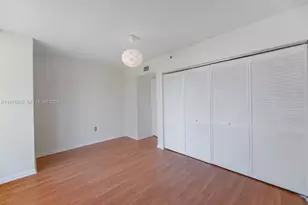 5900 Collins Ave, Miami Beach, FL 33140 - Photo 16