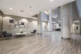 1750 N Bayshore Dr, Miami, FL 33132 - Photo 28