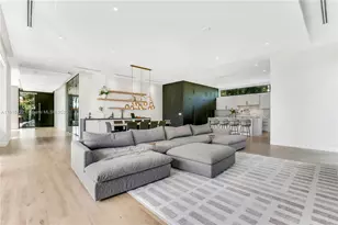 9045 Hawthorne Ave, Surfside, FL 33154 - Photo 24