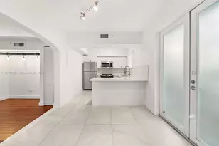 1025 Michigan Ave, Miami Beach, FL 33139 - Photo 12