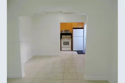 3134 SW 25th Ter #front, Miami, FL 33133 - Photo 4