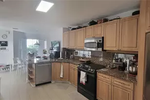 1055 Yellow Birch Terrace, Hollywood, FL 33019 - Photo 14