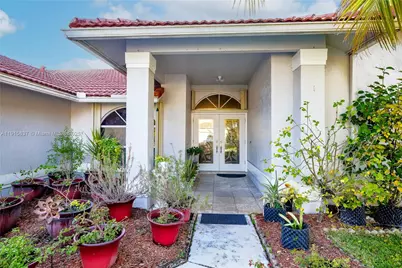 3462 Harness Cir, Wellington, FL 33449 - Photo 6