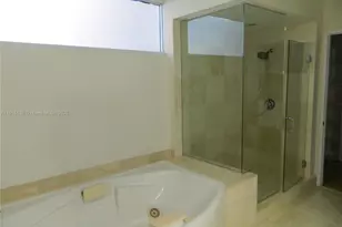 17555 Collins Ave, Sunny Isles Beach, FL 33160 - Photo 16