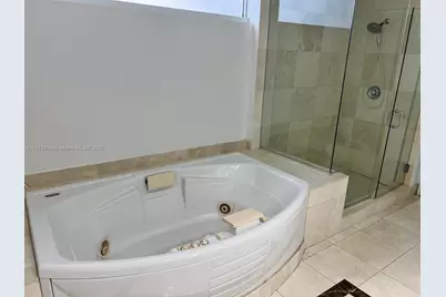 17555 Collins Ave #406, Sunny Isles Beach, FL 33160 - Photo 44