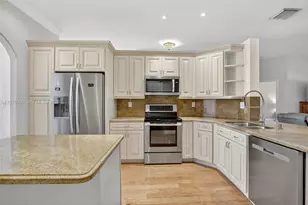 17061 NW 17th St, Pembroke Pines, FL 33028 - Photo 2