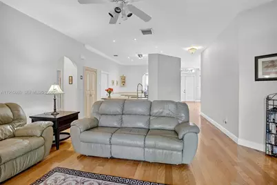 17061 NW 17th St, Pembroke Pines, FL 33028 - Photo 24