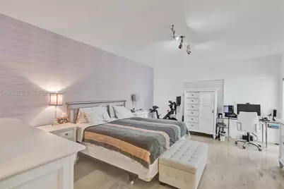 18450 NE 30th Pl, Aventura, FL 33160 - Photo 20