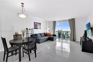 1800 N Bayshore Dr, Miami, FL 33132 - Photo 2