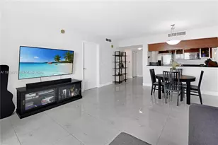 1800 N Bayshore Dr, Miami, FL 33132 - Photo 6