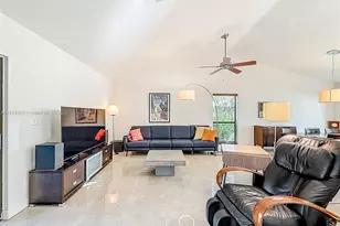 2321 NW 102nd Way, Pembroke Pines, FL 33026 - Photo 6