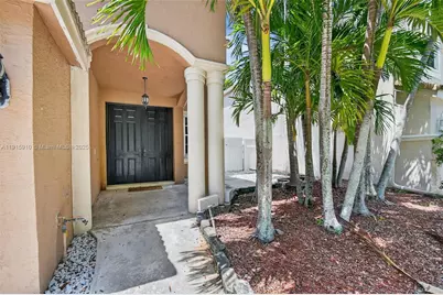 1579 Briar Oak Dr, Royal Palm Beach, FL 33411 - Photo 2