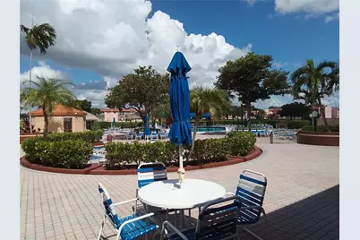 9581 Sunrise Lakes Blvd #202, Sunrise, FL 33322 - Photo 8