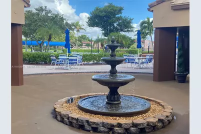 9581 Sunrise Lakes Blvd #202, Sunrise, FL 33322 - Photo 4