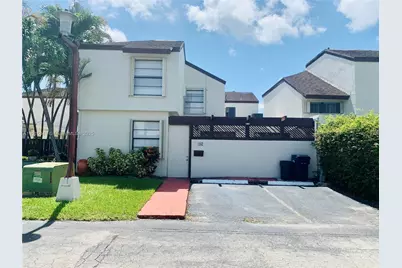 487 NW 98th Ct #487, Miami, FL 33172 - Photo 1