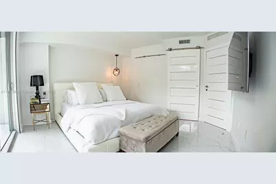 500 Brickell Ave #301, Miami, FL 33131 - Photo 6