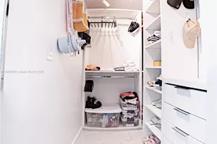 500 Brickell Ave, Miami, FL 33131 - Photo 20