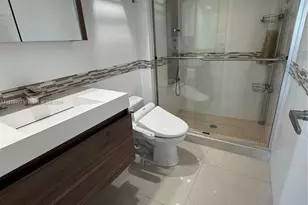 100 Bayview Dr, Sunny Isles Beach, FL 33160 - Photo 4
