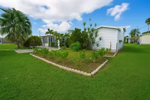 1002 Sunrise Blvd, Naples, FL 34110 - Photo 4