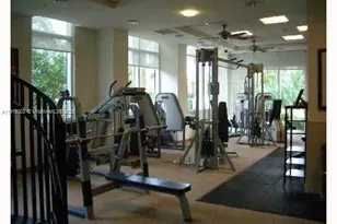 19501 W Country Club Dr, Aventura, FL 33180 - Photo 24