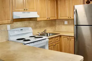2079 W 54th Terrace, Hialeah, FL 33016 - Photo 16