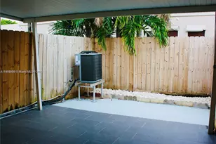 2079 W 54th Terrace, Hialeah, FL 33016 - Photo 2