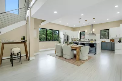 12061 NW 26th St, Plantation, FL 33323 - Photo 8
