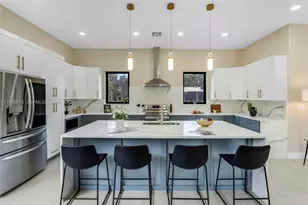 12061 NW 26th St, Plantation, FL 33323 - Photo 2