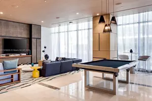 55 SW 9th St, Miami, FL 33130 - Photo 16