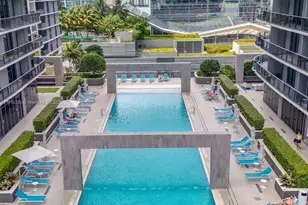 55 SW 9th St, Miami, FL 33130 - Photo 6