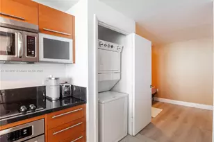244 Biscayne Blvd, Miami, FL 33132 - Photo 10