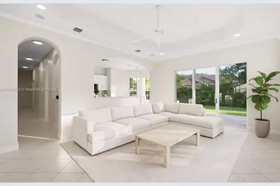 7830 NW 161st Ter, Miami Lakes, FL 33016 - Photo 18