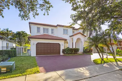 7830 NW 161st Ter, Miami Lakes, FL 33016 - Photo 2